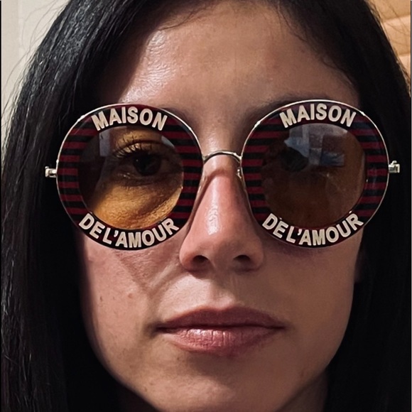 Gucci BRAND NEW HARD TO FIND! Gold green and red ( Gucci colors) round Unisex - Picture 3 of 17